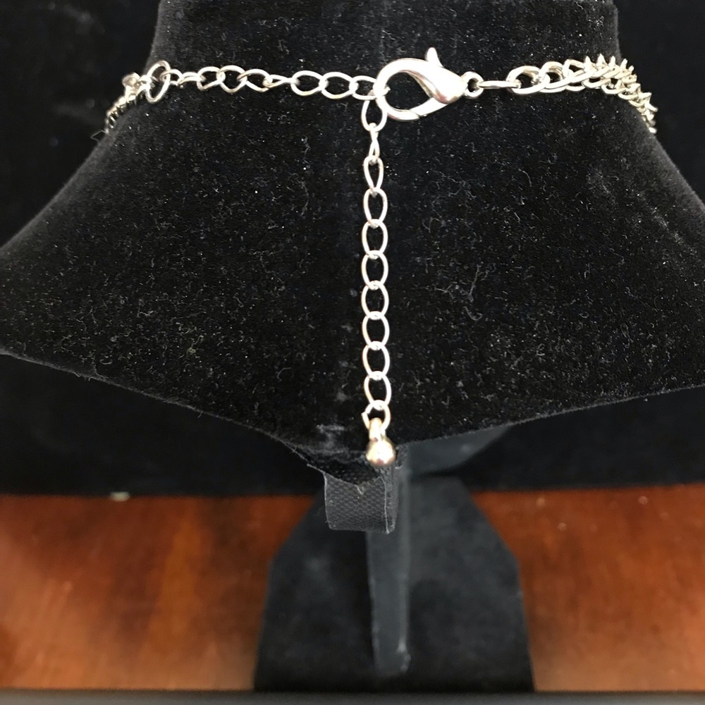 Beautiful necklace - Picture 3 of 3